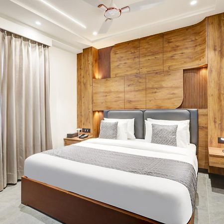 The Tyche New Delhi - Traveller'S Choice Award Winner 2025 Nowe Delhi Zewnętrze zdjęcie