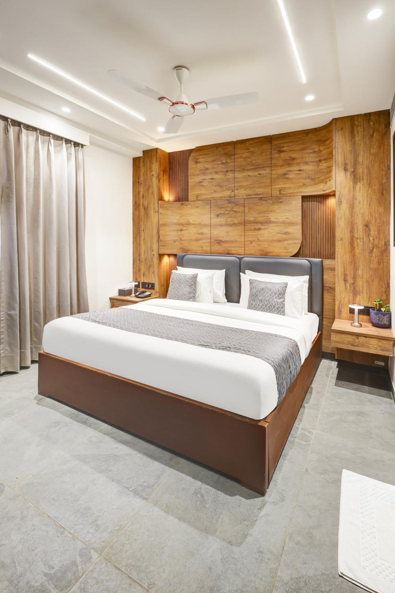 The Tyche New Delhi - Traveller'S Choice Award Winner 2025 Nowe Delhi Zewnętrze zdjęcie