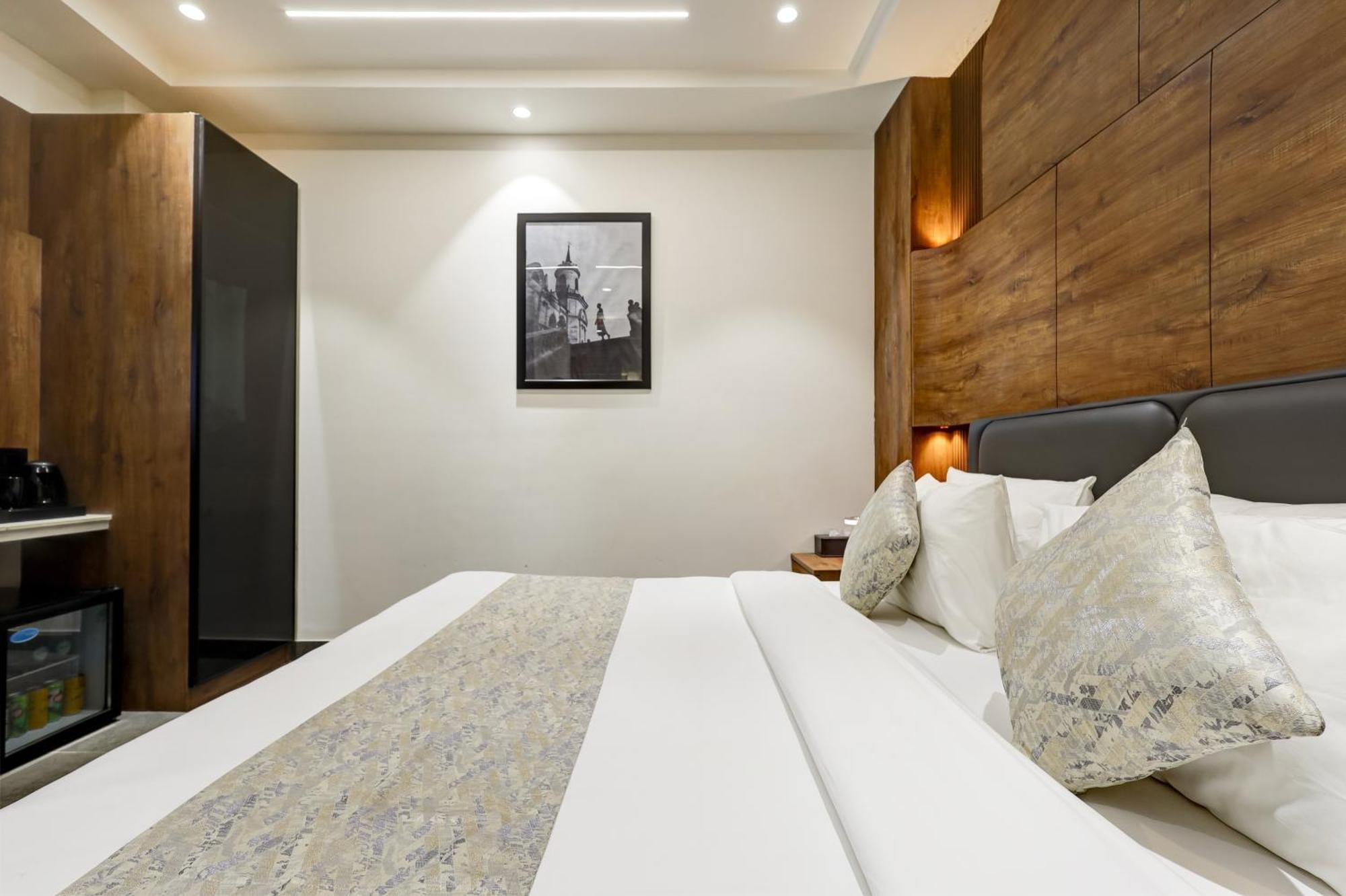 The Tyche New Delhi - Traveller'S Choice Award Winner 2025 Nowe Delhi Zewnętrze zdjęcie